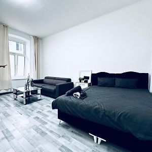 Studio met een King Size Bed